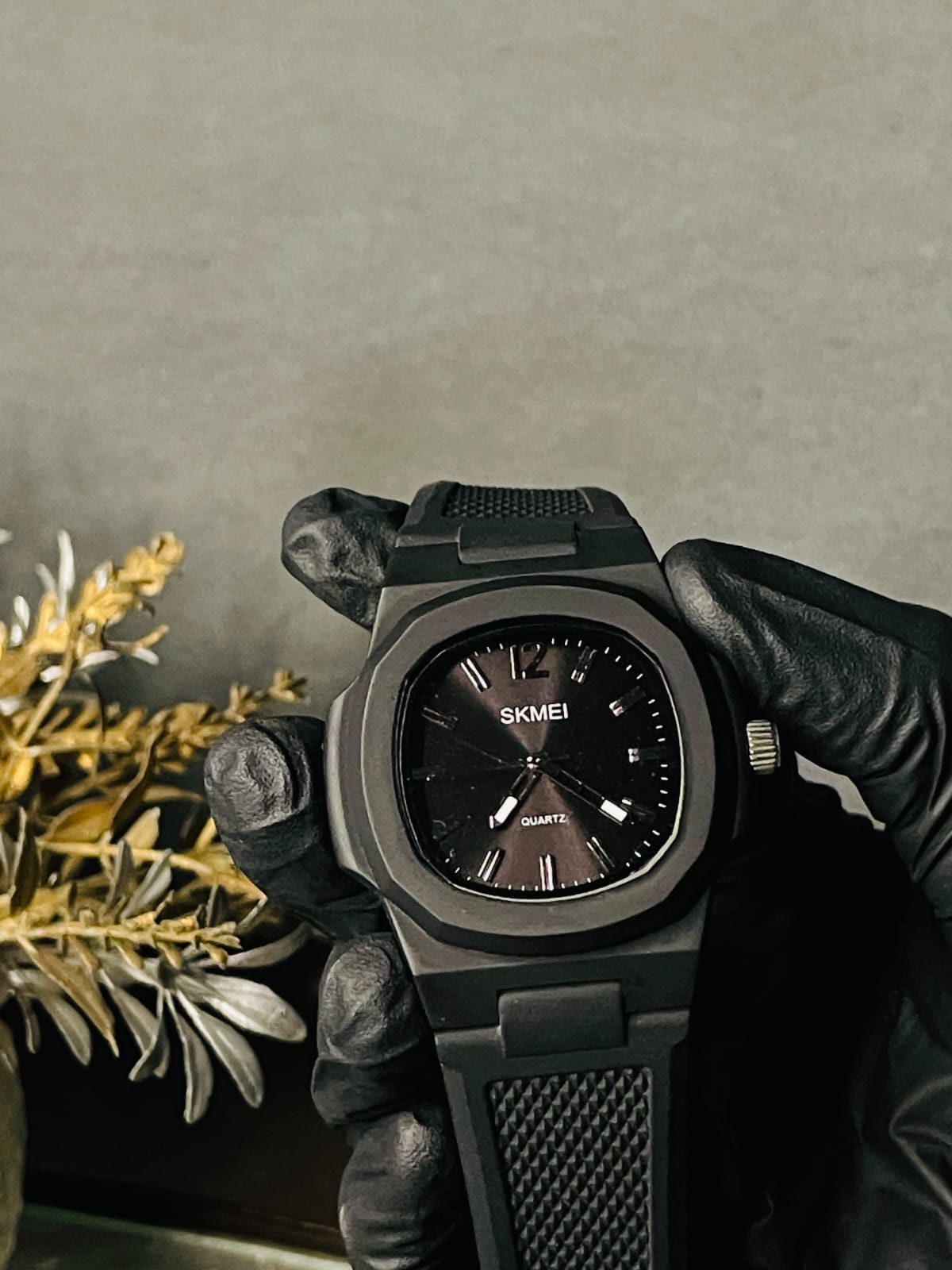 Skimi Gym watch with black straps, Black dial, Water Resistance