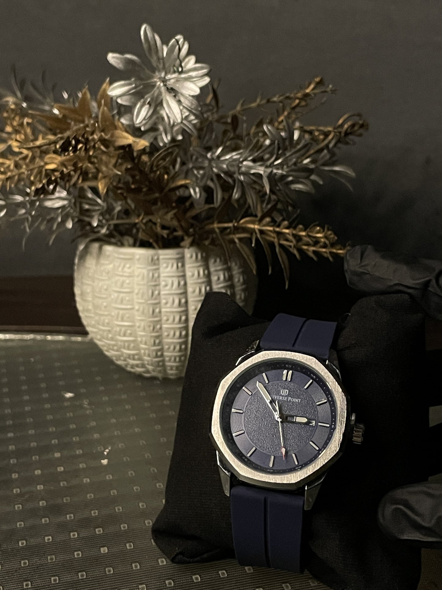 Universe Point Blue Dial Watch – Magnetic Lock & Adjustable Fit