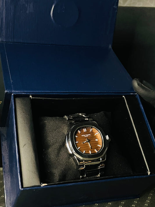 Patek Philippe, Brown dial with double lock