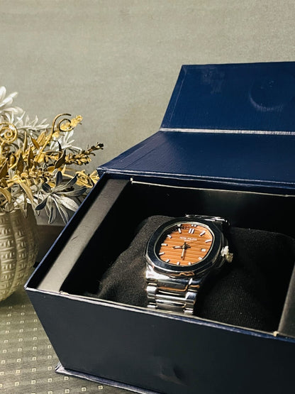 Patek Philippe, Brown dial with double lock